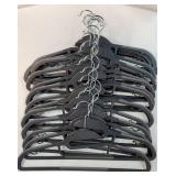 Amazon Basics Non-slip Heavy Duty Plastic Hanger with Rubber and Horizontal Bar, Pack of 20