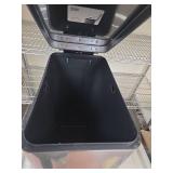 Home Zone Kitchen 40L Step Trash Can