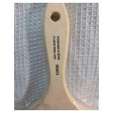 Lot of 2 paint brushes