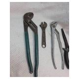 Mixed Adjustable Wrench and Plier Set