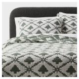Full/Queen Matelasse Christmas Quilt Set Green Tree - Threshold - Retail: $59