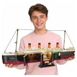 Zylvoxia Titanic Building Set, 2288 Pcs Titanic Big Ship Model Block Set with Glacier and Glowing Light Strip, Giant Ship Building Model Set for Adults and Kids