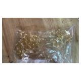 Hoewina 26Pcs Table Number Holders, Place Card Holder, Wire Picture Holder, Small Size Table Card Holders, Photo Holder for Centerpieces, Wedding Reception, Party, Birthday (Gold)