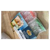 YoYa Toys Aqua Rings Handheld Water Game - Set of 2 - Water Ring Toss and Basketball Hoop Toy - Gift for Ages 3 4 5 6 7 8 9 - Nostalgic 80