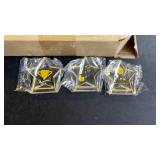 Treela 18 Pcs Employee Appreciation Awards Gifts Bulk Small Acrylic Trophies Mini Thank You Plaque Gifts for Recognition Adults Students Classroom Office Graduation Decorations(Star,Gold)