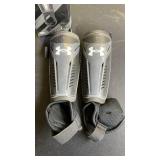 UA Challenge Shin Guard YTH Black/Castle Rock M