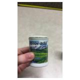 Colorado Mountain Scene Salt and Pepper Shakers. (SS)