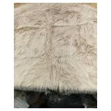 36 Inch Wool Fur Christmas Tree Skirt Thick Plush White and Brown Tree Skirt Christmas Tree Decoration for Xmas Home Party Holiday Decor