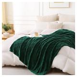 Linecooo Dark Green Fleece Throw Blanket 50x70 for Couch Sofa Bed,Super Soft Cozy Plush Microfiber Flannel Blanket with 3D Checkered Design Lightweight for Adults,Woman,Girls