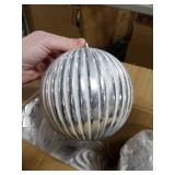 Lanpn 6 Pcs 6 Large Christmas Balls Ornaments, Outdoor Xmas Tree Hanging Decorations, Shatterproof Christmas Ball Ornament Set for Home Winter Holiday, Assorted Relief Pattern, White & Silver