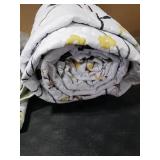 Dobuyly Sage Green Floral Quilt Set Queen Size, Yellow White Botanical Flower Quilt 3 Pieces Spring Bedspread Coverlet Set, Soft Lightweight Microfiber Bedding Set for All Season, 96x90