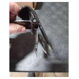 Goldblatt Trim Removal Tool, 3-Inch Baseboard Removal Tool for No-damage the surface, Heavy Duty Pry Bar Removal Multi-Tool for Carpet Tack Strip, Baseboard, Molding, Siding and Flooring Removal