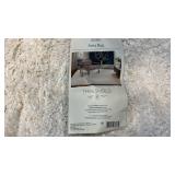 Threshold Cream Eyelash Shag Area Rug. 7