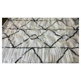 Project 62 Black/White Tribal Design Area Rug. 7