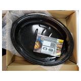 16 Inch Roasting Pan with Lid - Covered Oval Roaster - Enamel Carbon Steel Roaster Pot - Excellent Heat Distribution and Non-sticky. BOTTOM EDGE DENTED and Scratched - Retail: $30