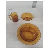 Tiara Amber Glass Nursery Rhyme Set