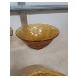 Amber Glass Dessert Bowl Set with Floral Pattern