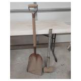 Wood Handle Garden Shovel and Sledgehammer