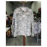 US Army ACU Digital Camo Combat Uniform Shirt Medium Regular
