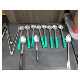 LOT OF RANDOM KITCHEN UTENSILS