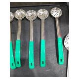 LOT OF RANDOM KITCHEN UTENSILS