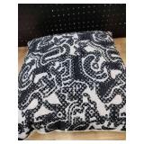 Sheffield black and white pillow