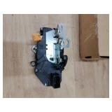 X AUTOHAUX Power Door Lock Actuator Motor Front Left Driver Side for Chevrolet Silverado 1500 2500 HD 3500 HD 2007-2009 for GMC Sierra for Yukon for Cadillac for Escalade 931-303 15785123