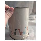 Androck Flour Sifter with Bird Pattern -  2ct