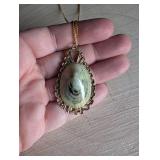 Mother of Pearl Teardrop Pendant Necklace