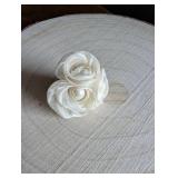 Ivory Satin 3 Rose Ring