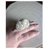 Ivory Satin 3 Rose Ring