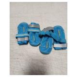 QUMY Dog Shoes for Large Dogs, Medium Dog Boots & Paw Protectors for Winter Snowy Day, Summer Hot Pavement, Water-Resistant in Rainy Weather, Outdoor Walking, Indoor Hardfloors Skid-Resistant Sole - R