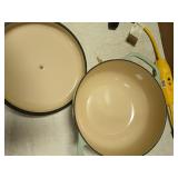 Lodge Essential Enamel Cast Iron Dutch Oven - Perfect for Bread Baking, Braising, Marinating & Slow Cooking - Features Moisture-Sealing Lid & Dual Handles - Kitchen Essentials - 6 Quarts - Desert Sage