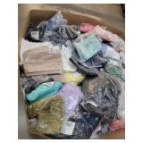 CLOTHES - varied brands - 430 ct