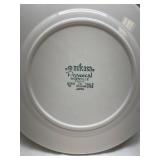 Mikasa Provencal Greenville Dinner Plates