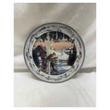 Bradford Exchange Winter Cardinal Plate - Afternoon in Pinegrove
