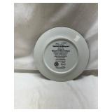 Bradford Exchange Winter Cardinal Plate - Afternoon in Pinegrove