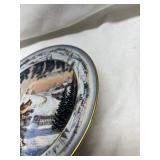 Bradford Exchange Winter Cardinal Plate - Afternoon in Pinegrove