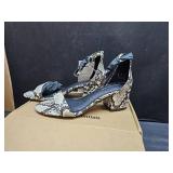 Amazon Essentials Women