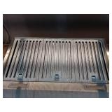 Sarela 30 in. W X 7 in. H 500CFM Convertible Under Cabinet Range Hood in Stainless Steel with LED Lights and Filter (See Pics) - Retail: $199