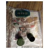 Fraser Hill Farm 6.5` Alaska Flock - Chirstmas Tree - Retail: $350