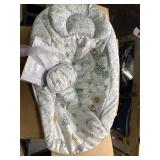 Baby Bouncer, Infants Bouncy Seat with Music and Vibrations,Portable Baby Rocker for Newborns Indoor Outdoor Use 0-6 Months Up to 20 lbs