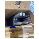 Retails for $151! HENCKELS J.A International Modernist 13-pc Knife Block Set, Black