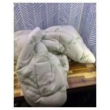 Ultra Soft Queen Size Mattress Topper - Viscose Made from Bamboo Pillow Top Mattress Pad for Back Pain Relief - Naturally Cooling for Hot Sleepers, Green