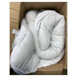 Ultra Soft Queen Size Mattress Topper - Viscose Made from Bamboo Pillow Top Mattress Pad for Back Pain Relief - Naturally Cooling for Hot Sleepers, Green