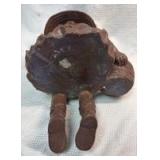 Decorative Bronze Resin Garden Shelf Sitter Figure