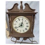 Vintage Spartus Electric Wall Clock