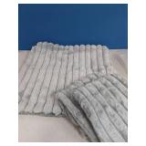 19\"x1\" Throw Pillow Covers 4 Pack - Retail: $0