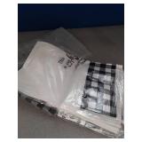 Honoson 4 Pcs Buffalo Plaid Kitchen Towels Farmhouse Hand Tea Towels Absorbent Quick Dry Buffalo Check Kitchen Dish Cloths Cleaning Cloth for Summer Home Supplies Gifts(White and Black,Plaid Style) - 