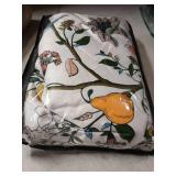 MUSSEL White Luxury Velvet Floral Curtains 84 inches for Living Room,Vintage Victorian Botanical Blackout Curtain Drapes,2 Panels Mid Century Art Deco Bird Flower Window Curtains for Bedroom - Retail: